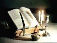 Misno slavlje za mlade i euharistijsko klanjanje.